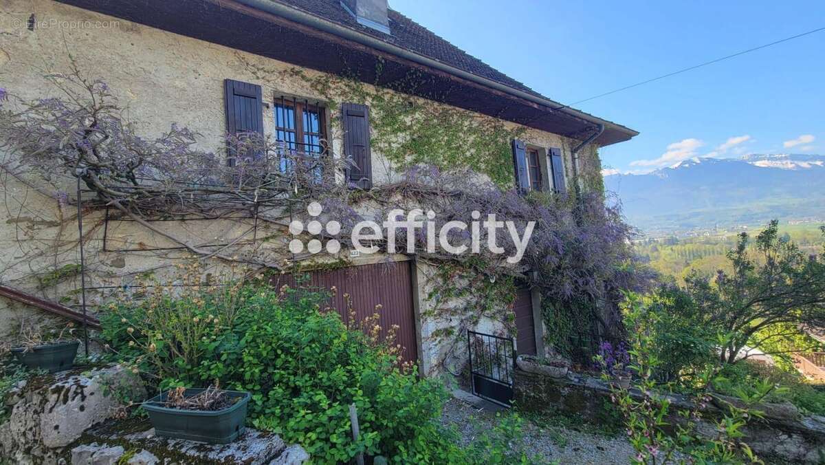 Maison à BONNEVILLE