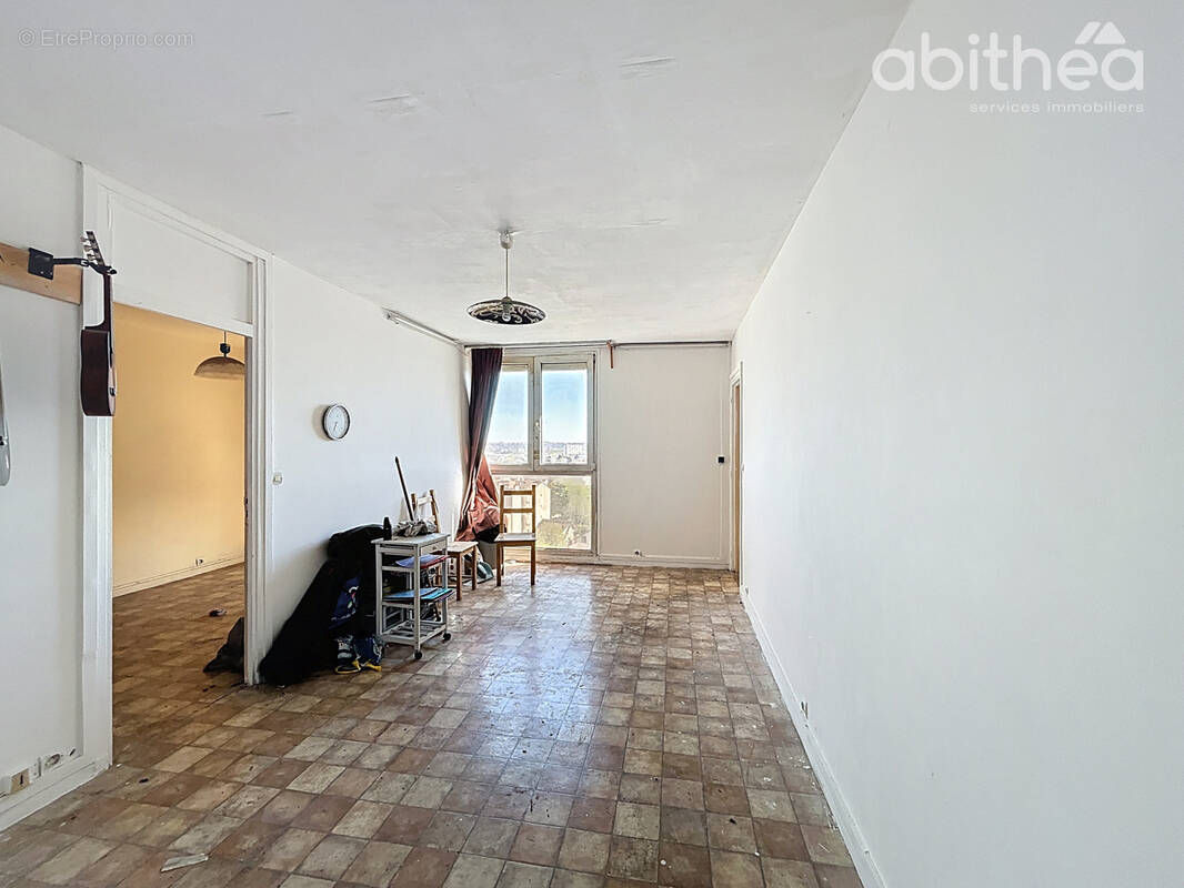 Appartement à THIAIS