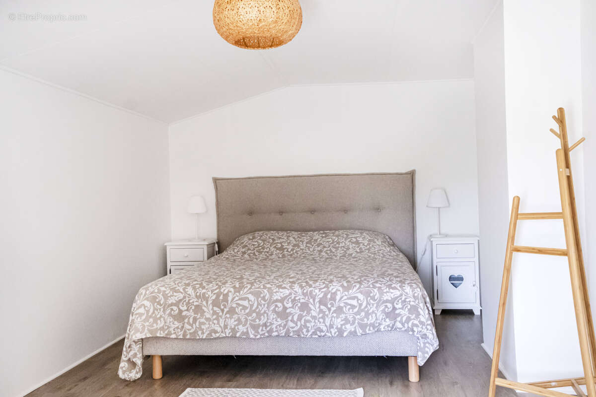 Maison à SAINT-EMILION