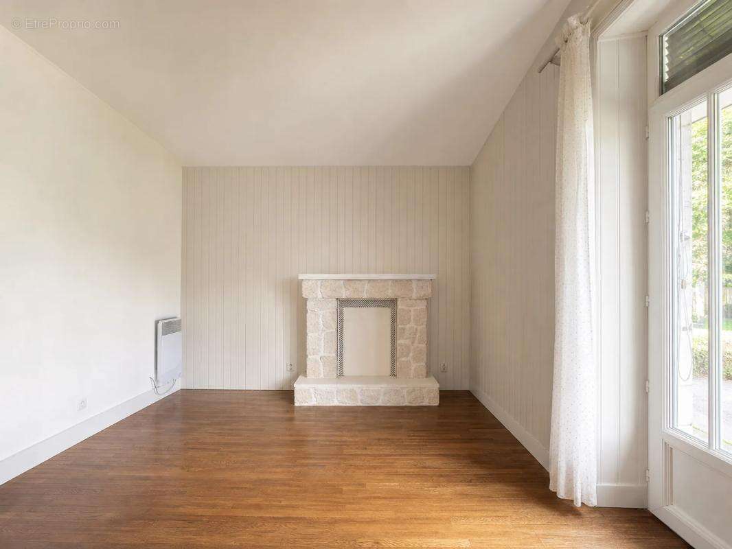Maison de ville à rénover 3 pièces de 80 m2,  Cognac - photo 3