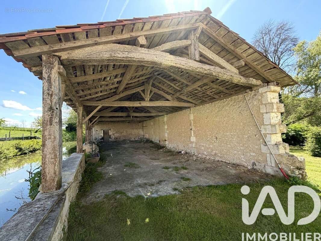 Photo 8 - Maison à CHALLIGNAC