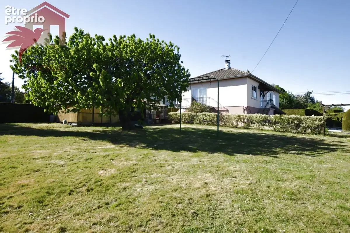 Avis aux amateurs de volumes et de projets de vie ! Située dans un secteur résidentiel recherché de Vieux-Char - photo 5