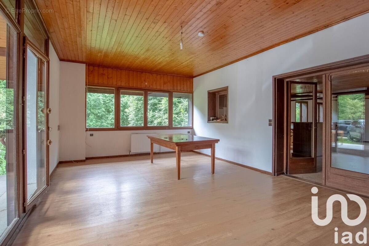 Photo 1 - Maison à ECOLE