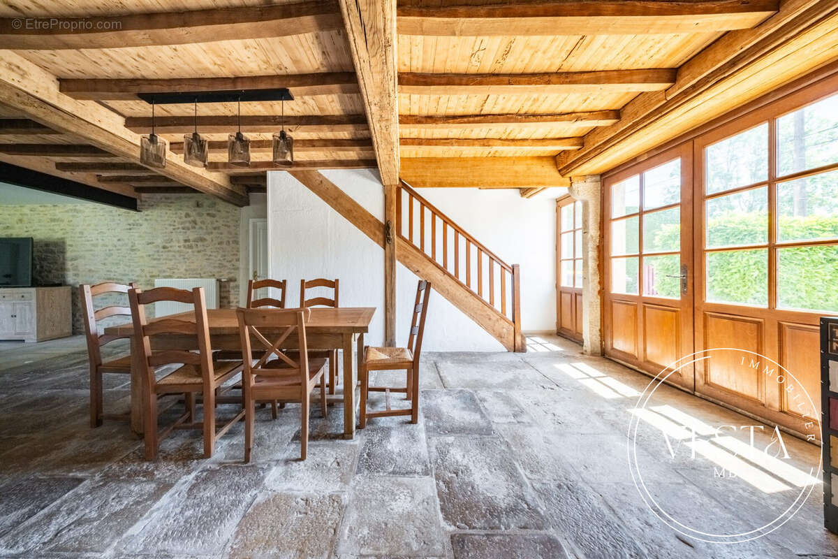 Maison 150 m² à Creancey  - photo 3