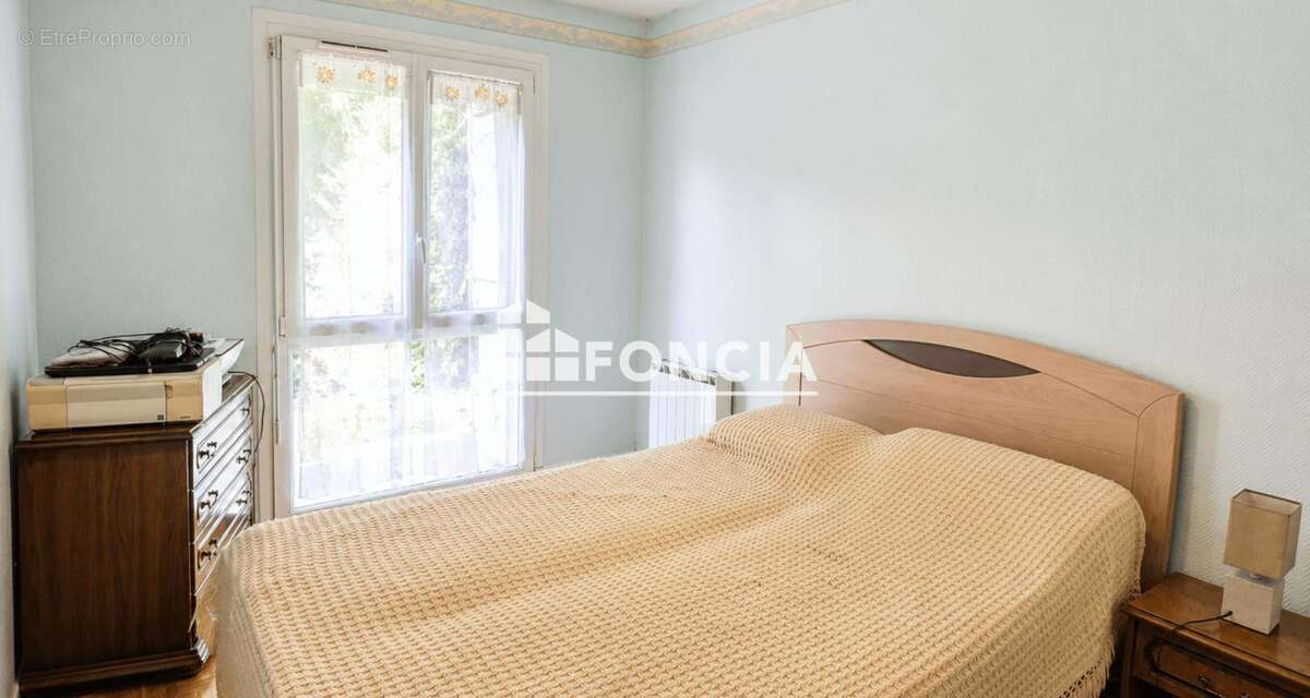 Pavillon individuel avec véranda récente et fort potentiel – Oiry - photo 6