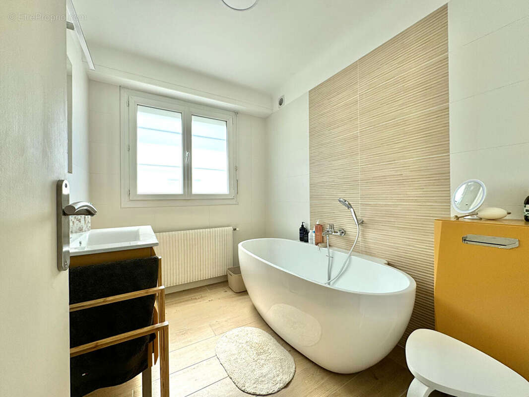 Maison 140 m² à Aressy  - photo 7