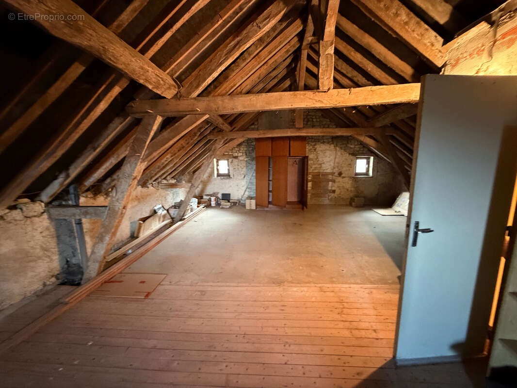 Maison à SAINT-SAUVEUR