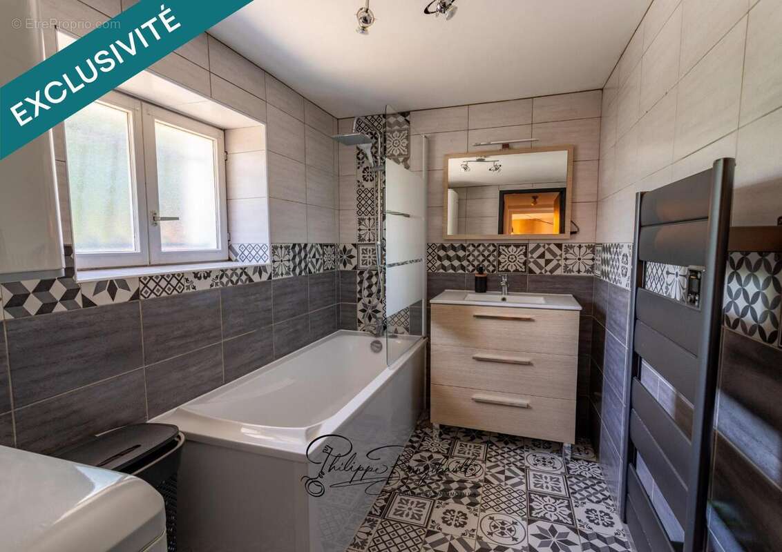Maison 123 m² à La Batie-Montgascon  - photo 9