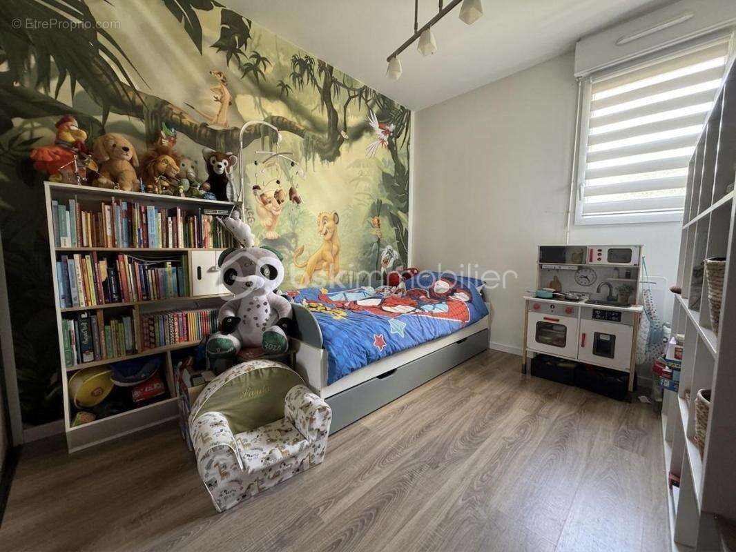 Appartement à PONTAULT-COMBAULT