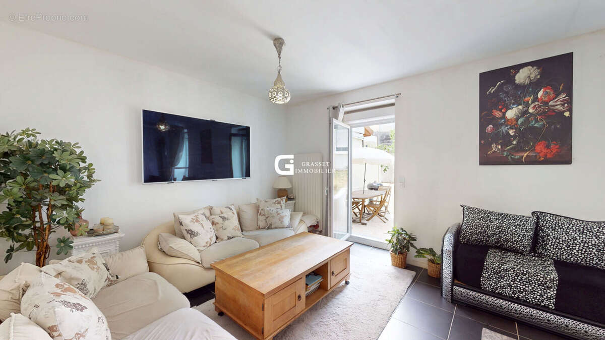 Maison Oyonnax 8 pièces 200 m2 - photo 4