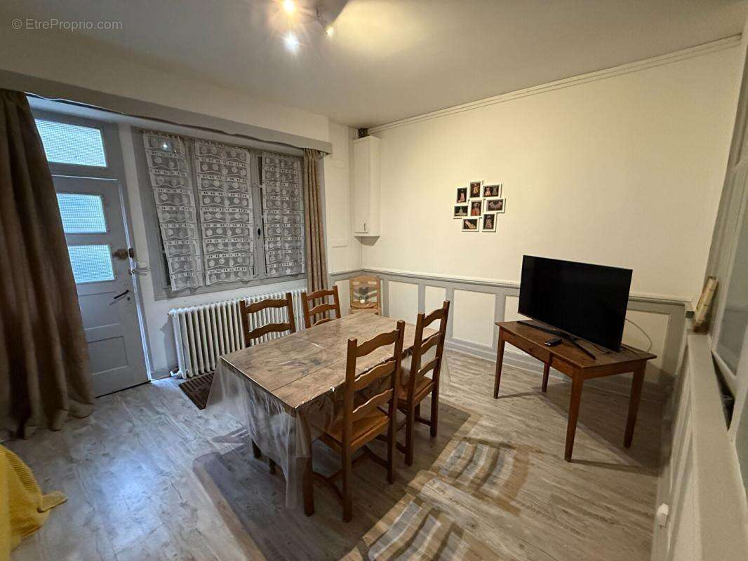 Appartement à BOURBON-L'ARCHAMBAULT