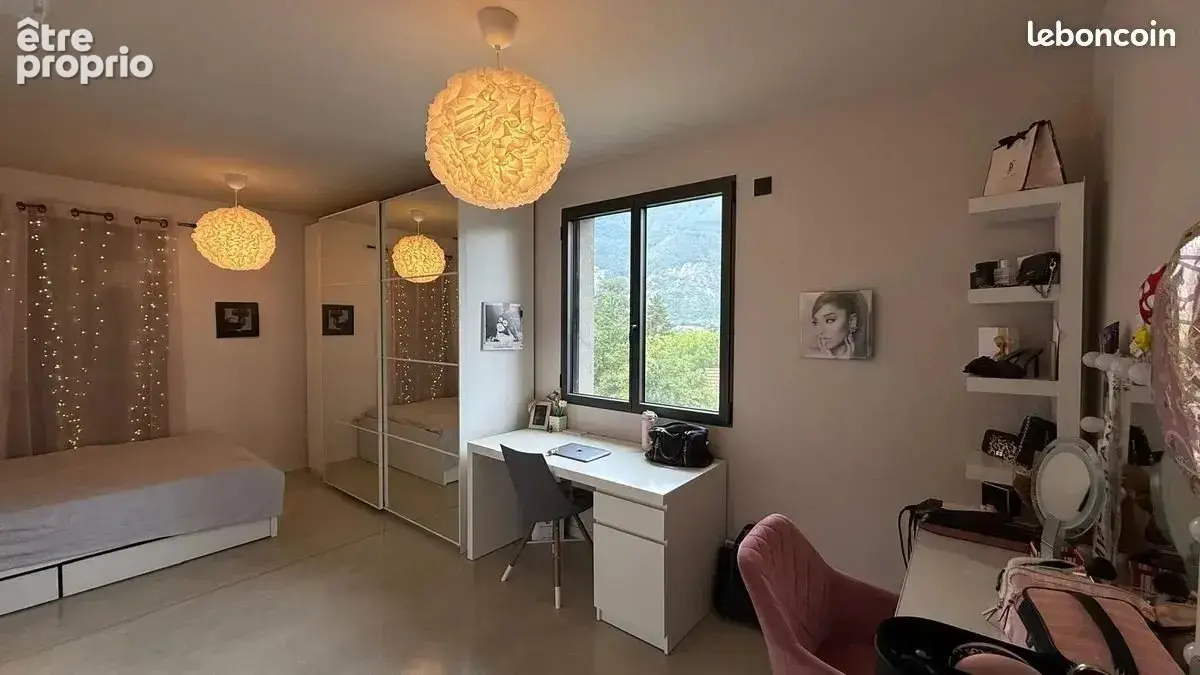 Villa contemporaine dans un secteur calme, aucun vis à vis , vue dégagée. - photo 4