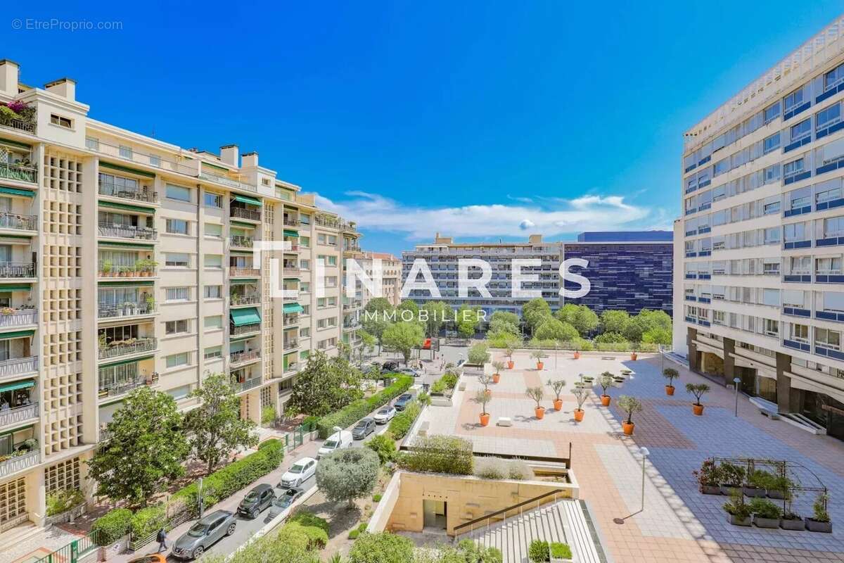 Appartement à MARSEILLE-8E