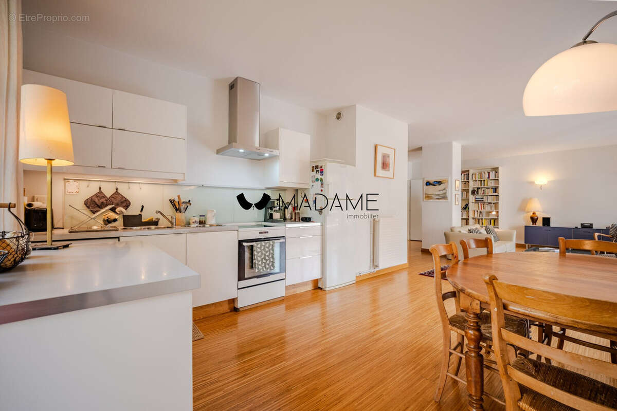 Appartement à MEYLAN