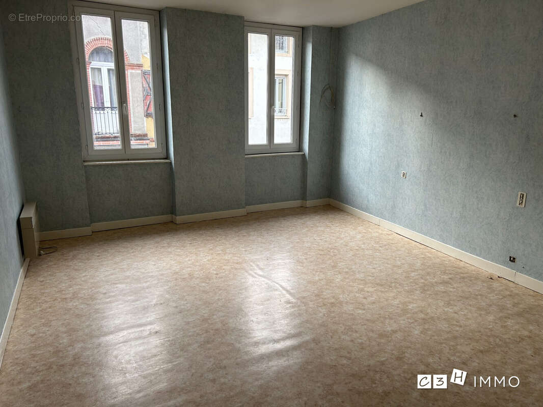 chambre - Appartement à CARBONNE