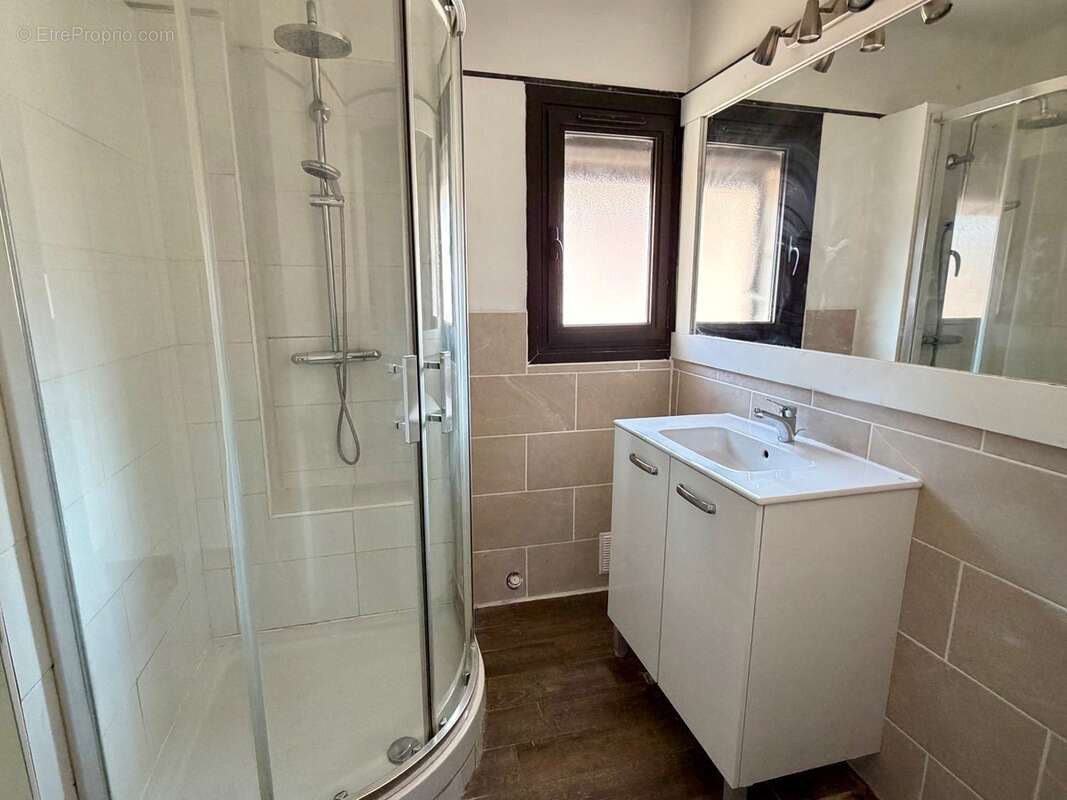 Appartement à SIX-FOURS-LES-PLAGES