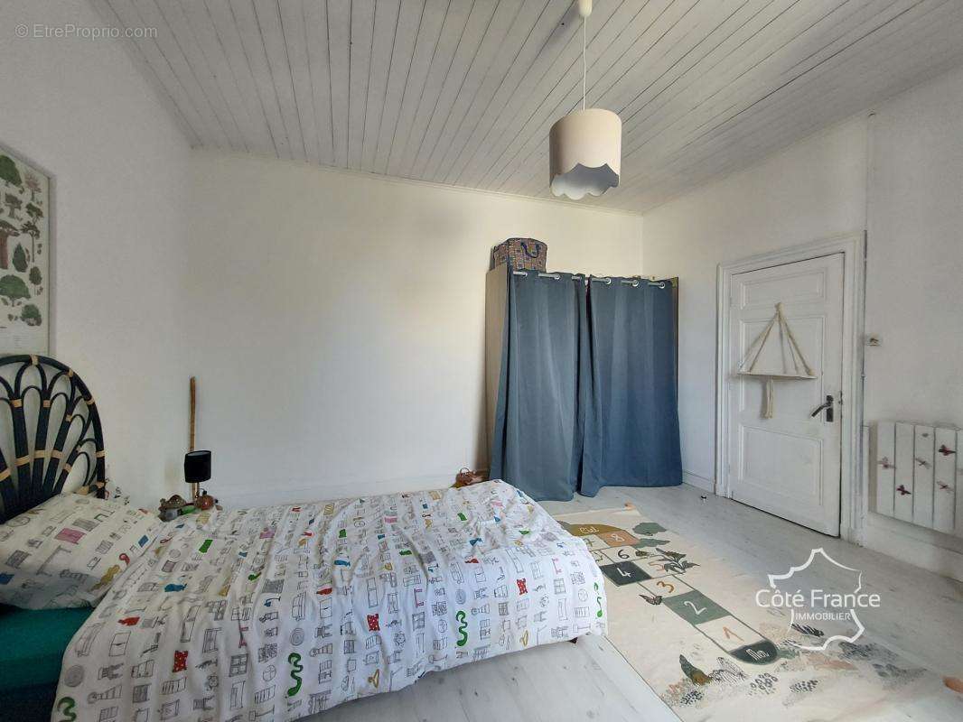 Maison à SAINTE-TERRE