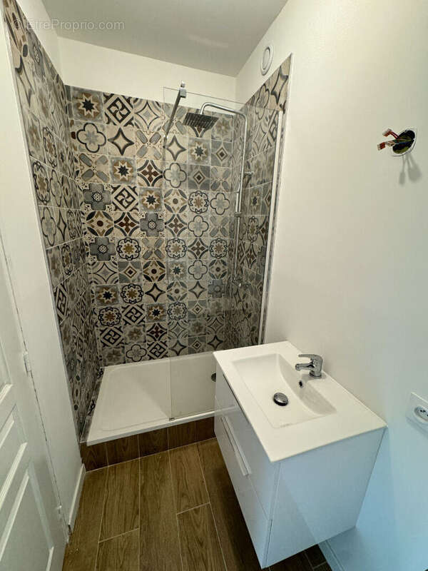 Appartement à CUERS