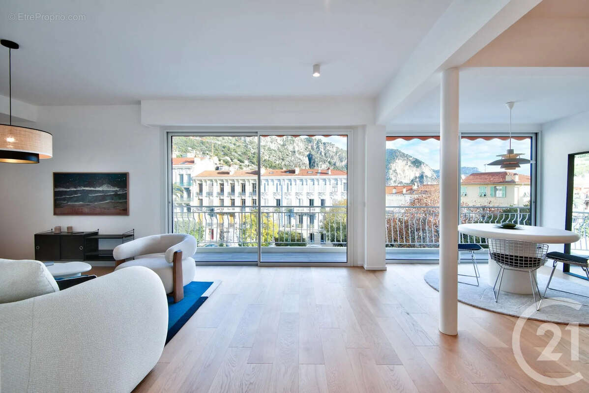 Appartement à BEAULIEU-SUR-MER