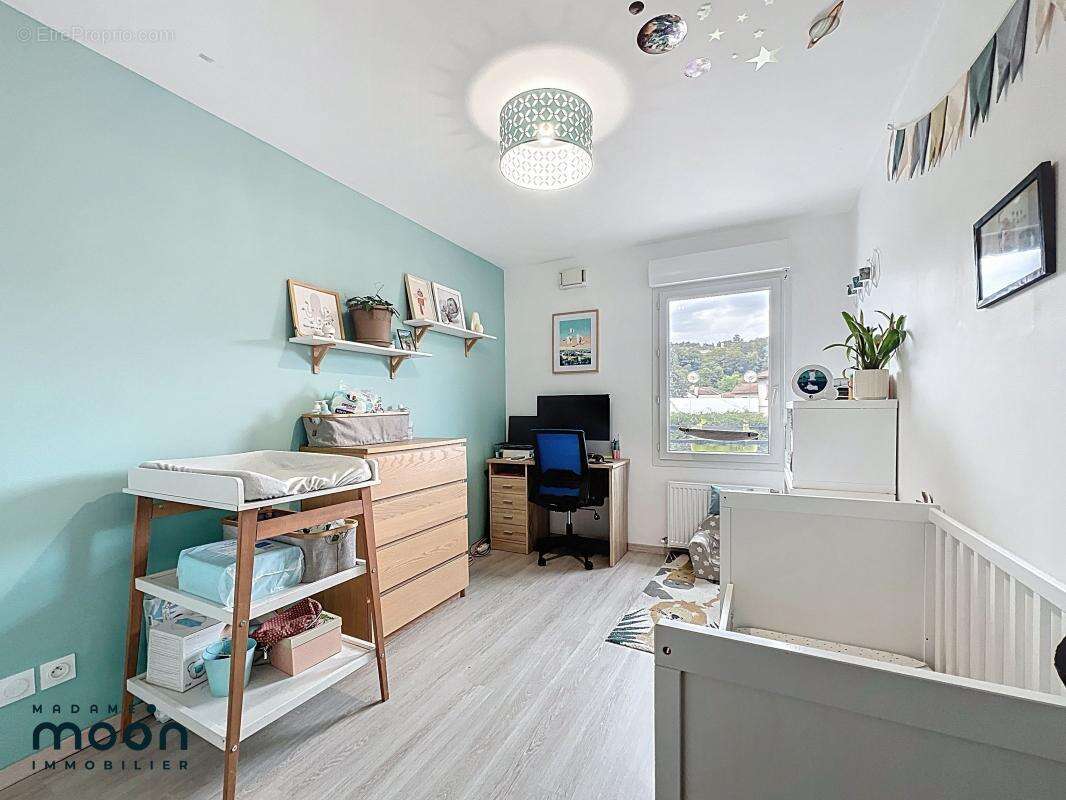 Appartement à OULLINS