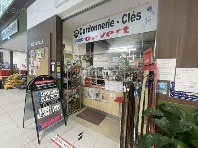 cordonnerie bien implantée cherche son repreneur - photo 2