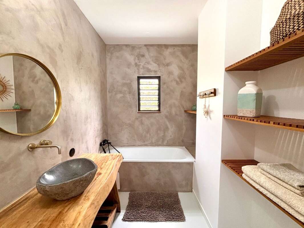 Superbe Villa ultra moderne + 2 dépendances 3 piscines sur 3 243 m² de terrain - photo 16