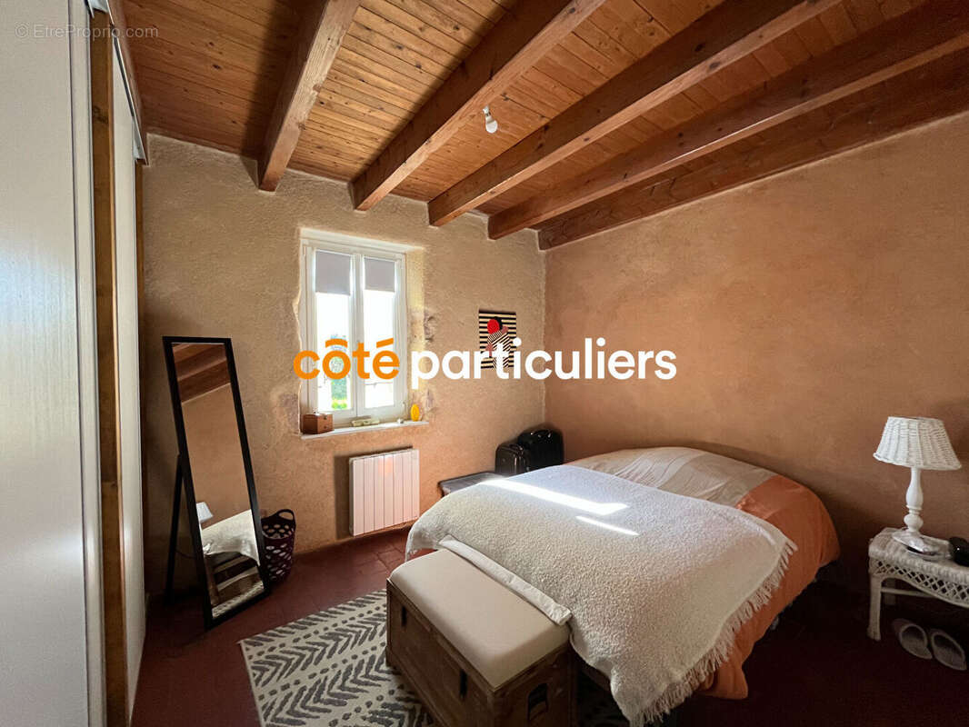 Maison à SAINT-VITTE