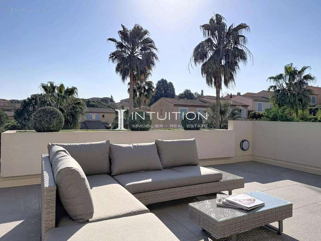 Cannes - Croix des Gardes : Superbe duplex avec vaste terrasse - photo 29