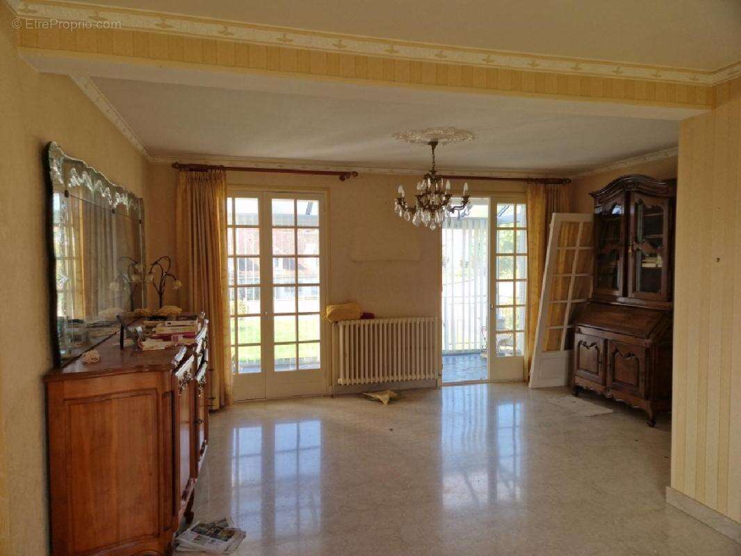 Maison à LA LOUPE