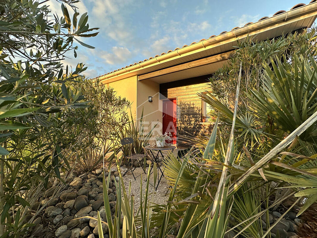 Maison à SAINT-SULPICE