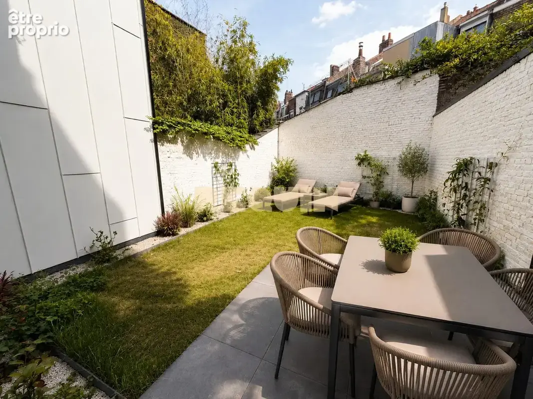 Appartement 3 pièces 79 m² à vendre à Lille (59000) - photo 2