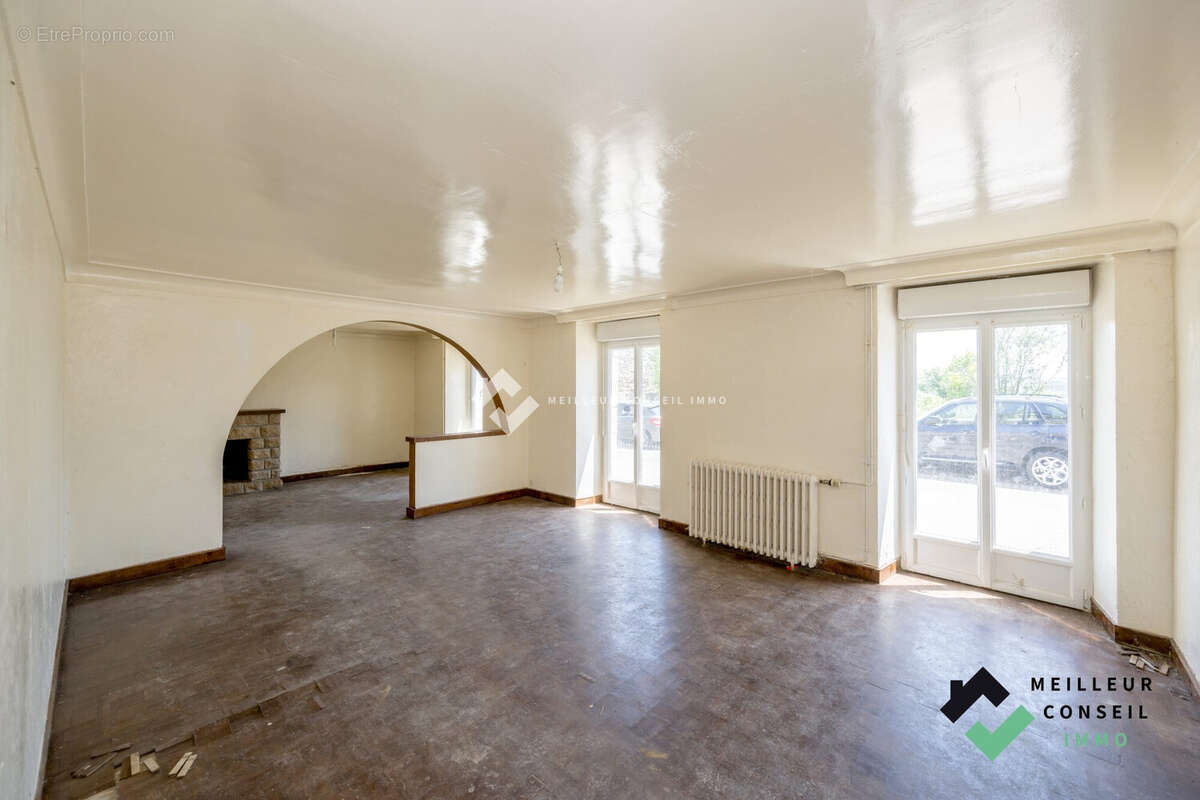 Maison 137 m² à Plessala  - photo 8
