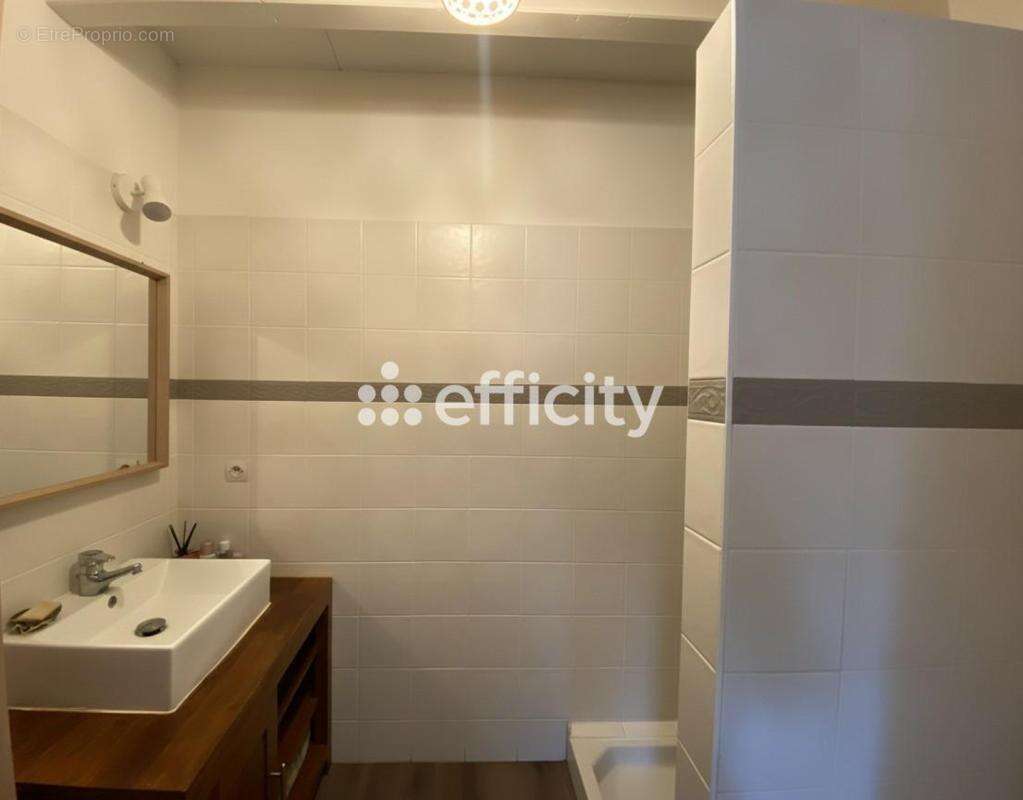 Maison 161 m² à Saint-Andre-De-Cubzac  - photo 10