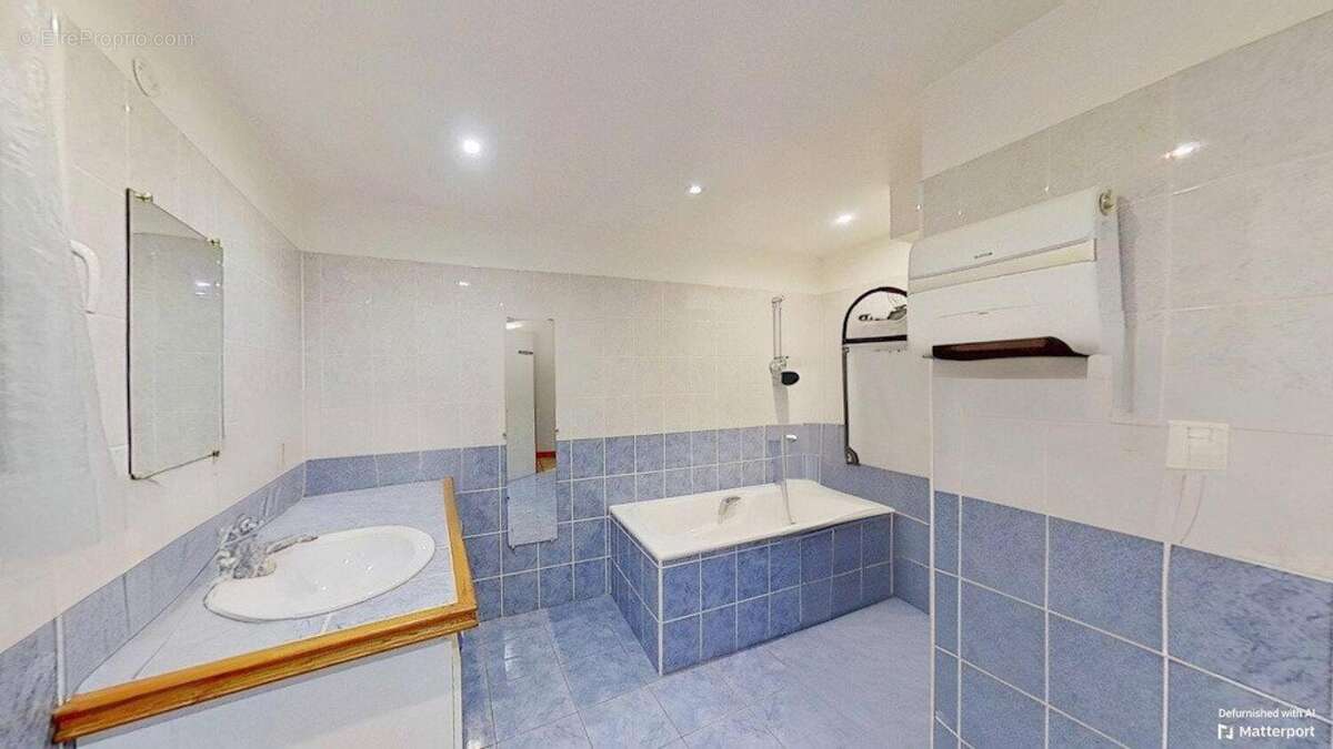 Photo 4 - Maison à SAINT-ROMAIN-LE-NOBLE