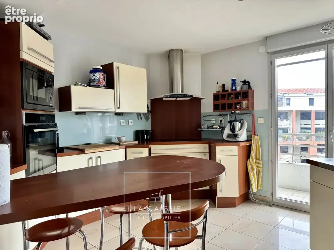 Exclusivité - A vendre spacieux T5 avec terrasse et double box - photo 5