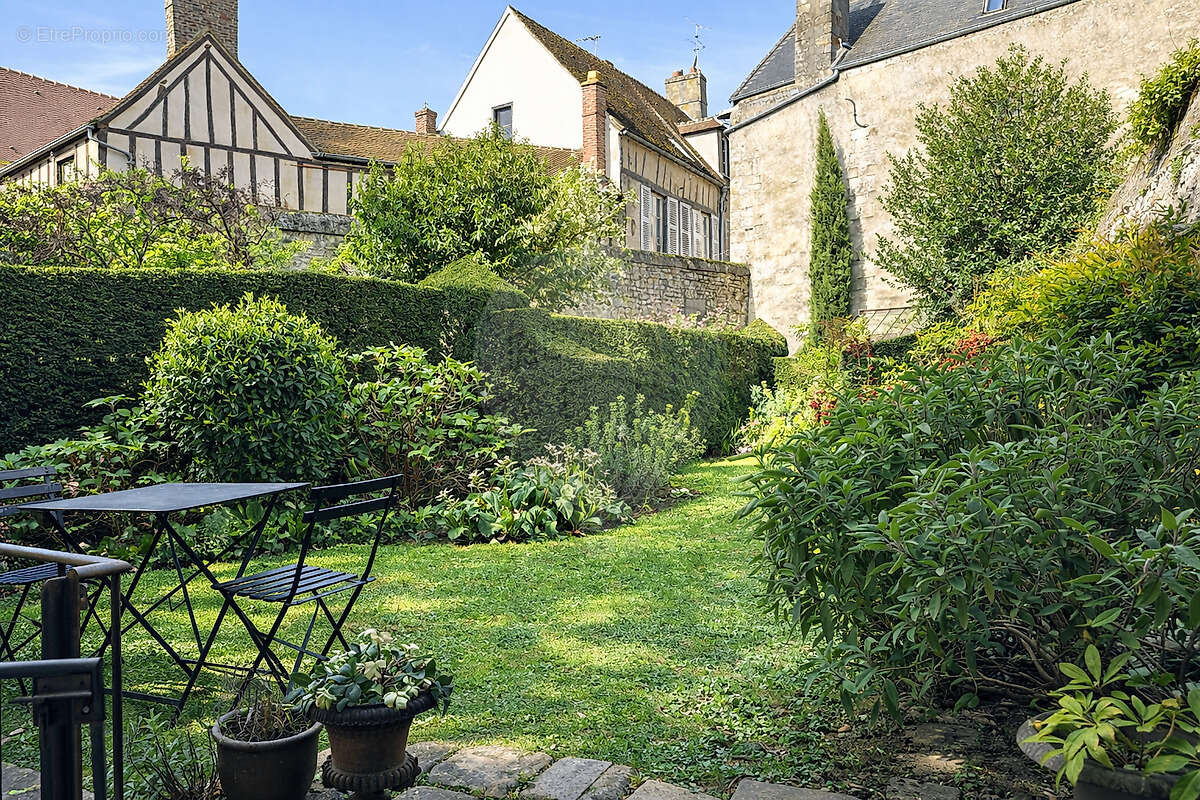 Maison à SENLIS