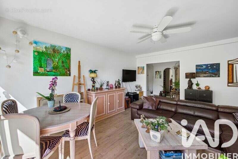 Photo 3 - Appartement à VERRIERES-LE-BUISSON