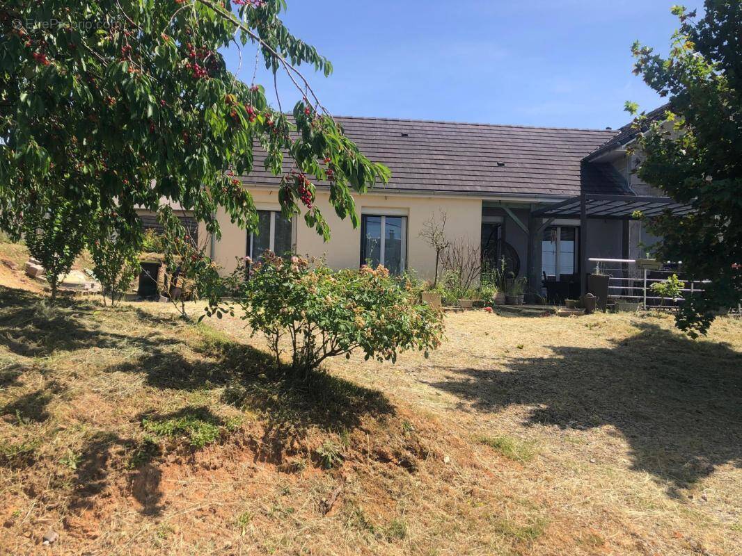Maison à EYBURIE