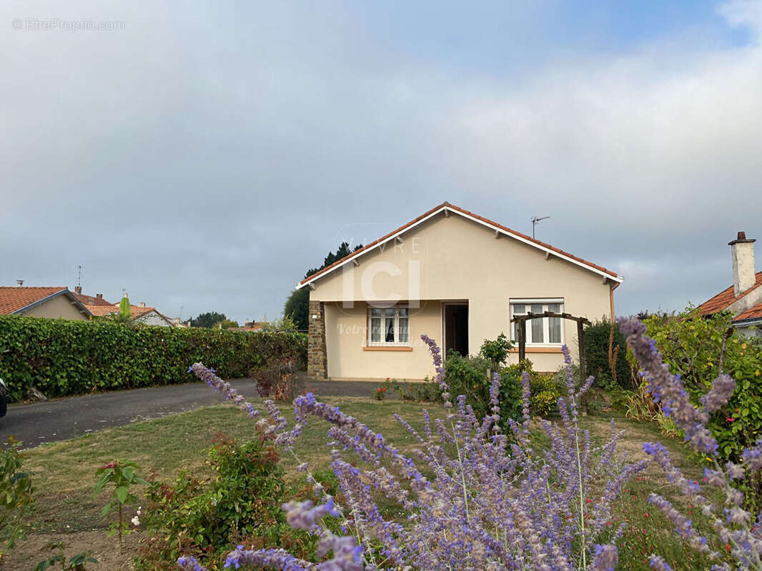 Maison à SAINT-PHILBERT-DE-GRAND-LIEU