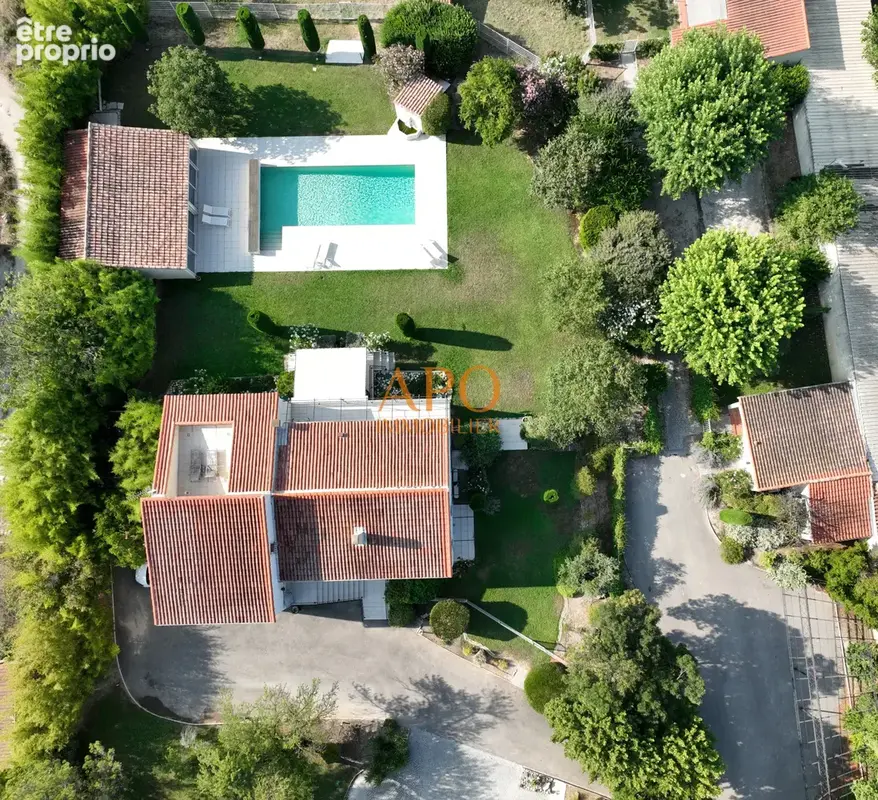 Bastide T9 + 2 villas T3 et T2 sur 6200 m2 de terrain - photo 25