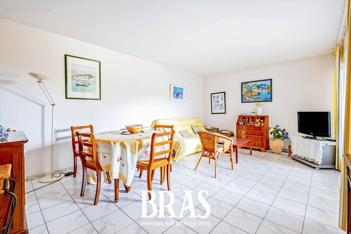 Appartement à LE POULIGUEN