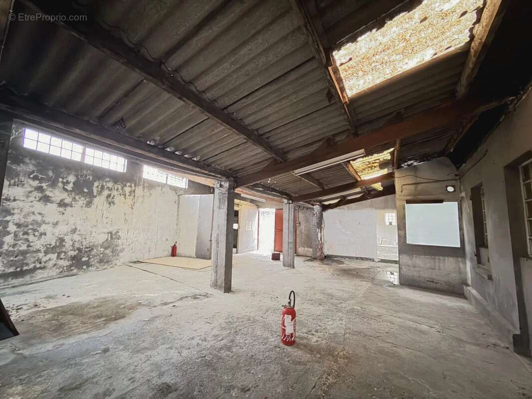 Commerce à ROMAINVILLE