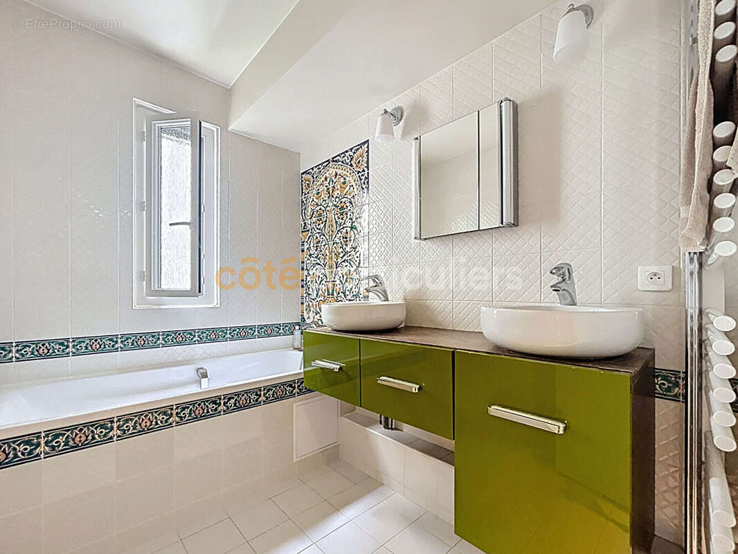 Appartement à SAINT-MAUR-DES-FOSSES