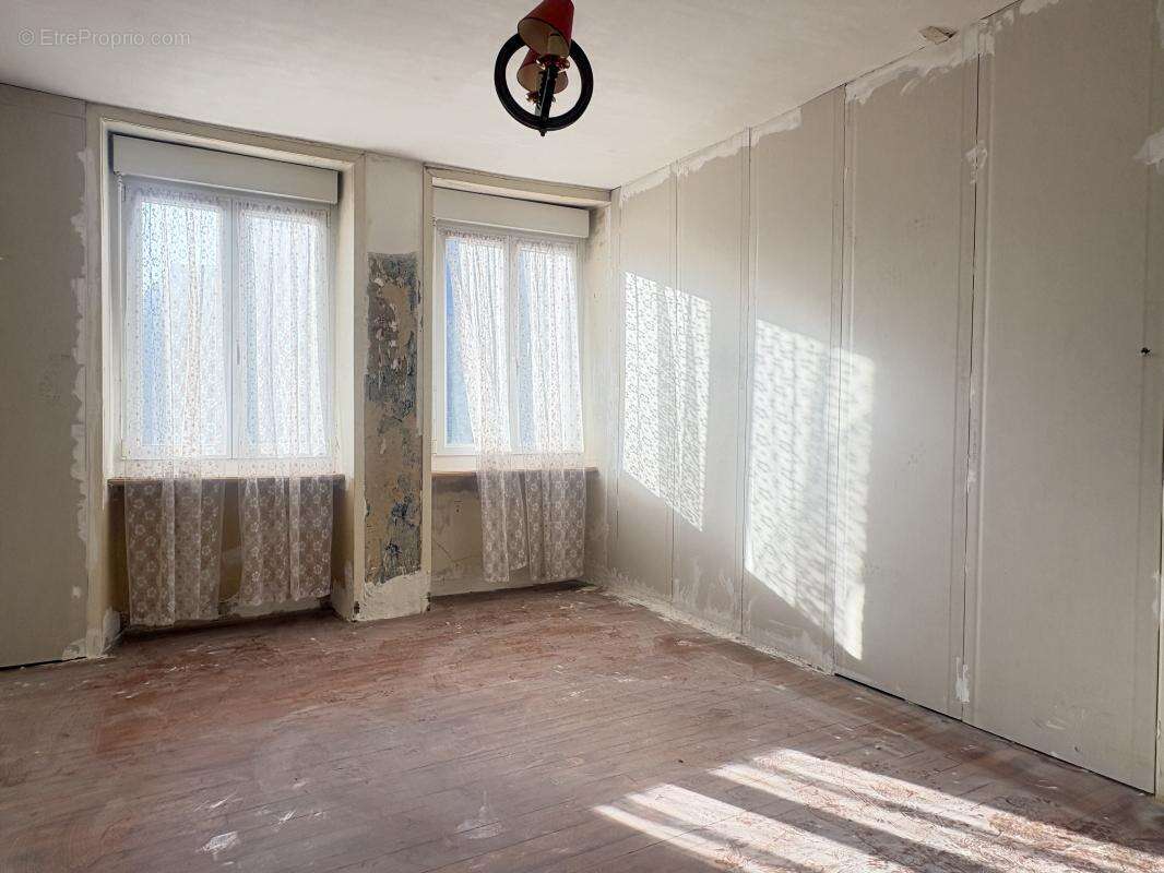 Maison à LANDELLES-ET-COUPIGNY