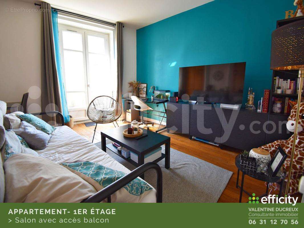 Appartement à CHAZELLES-SUR-LYON