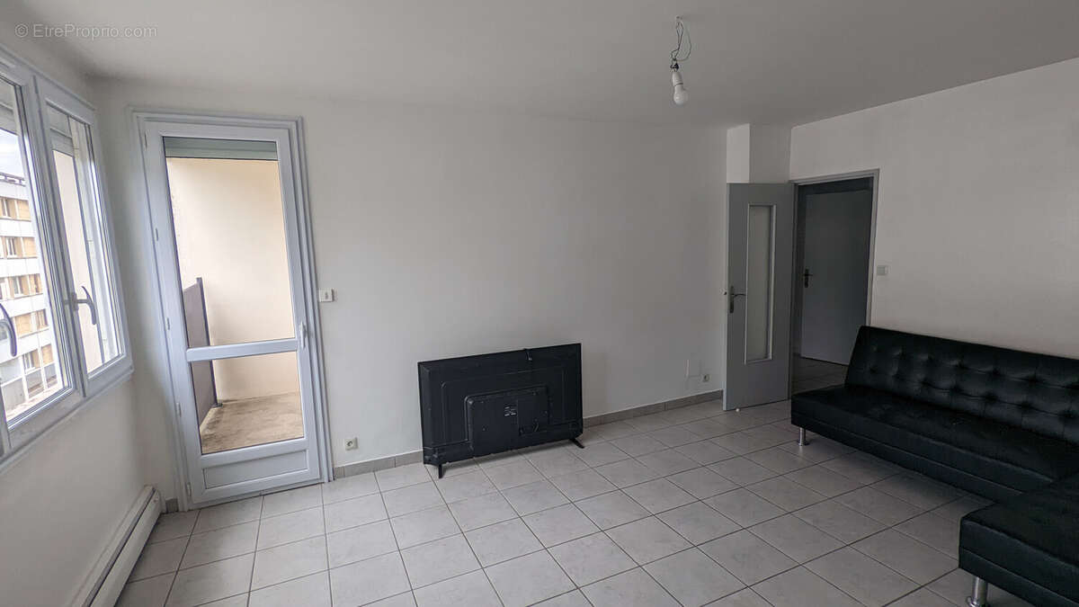 Appartement à CHENOVE