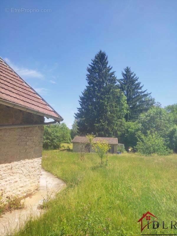 Ferme du XVIIIe siècle à rénover avec logement habitable et - photo 6