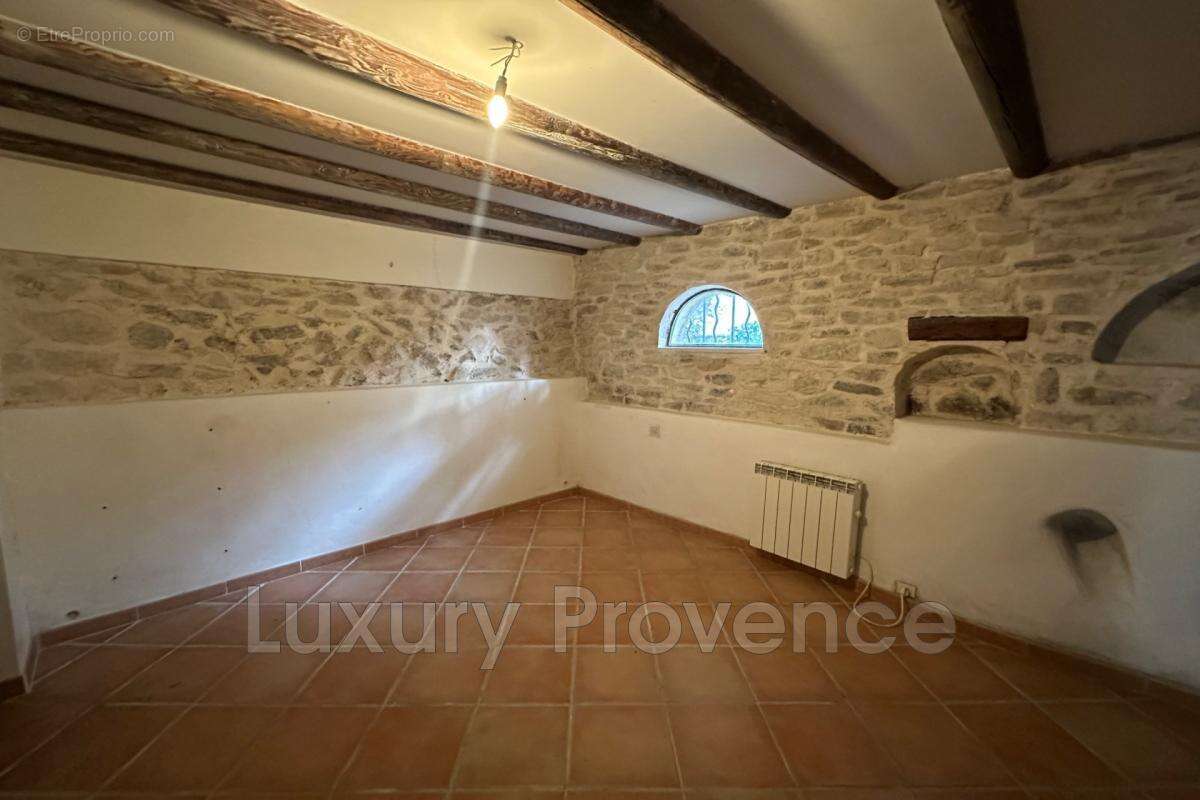 Maison à LA BOUILLADISSE