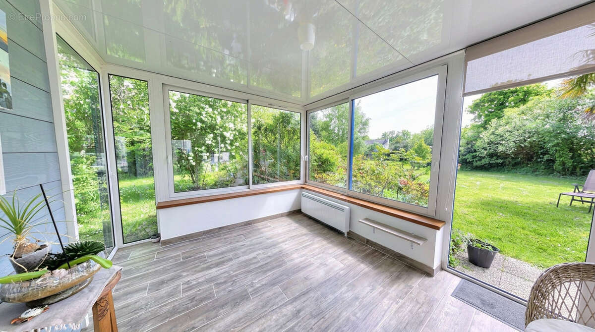 Fouesnant, jolie maison rénovée, 3 chambres, sur un terrain paysagé de 1500 m², à 1.4 km de la plage ! - photo 5