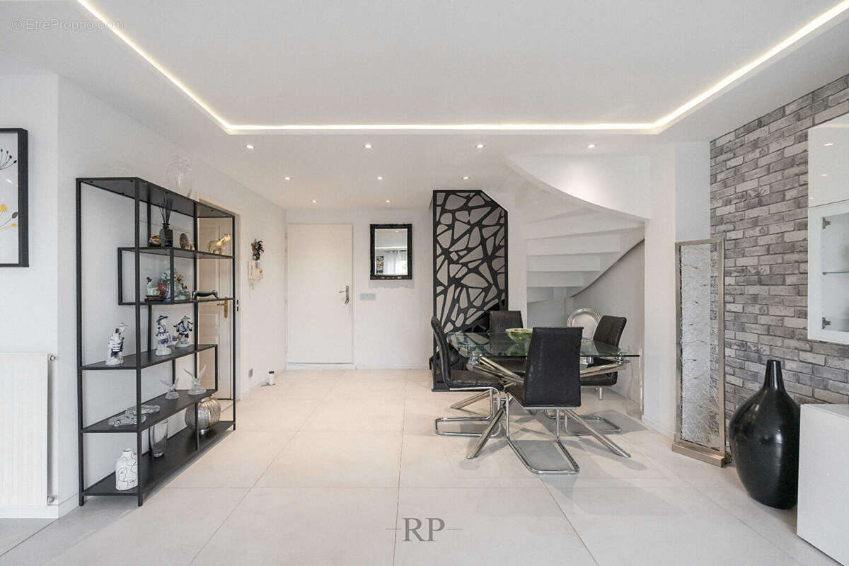 Maison à MARSEILLE-4E